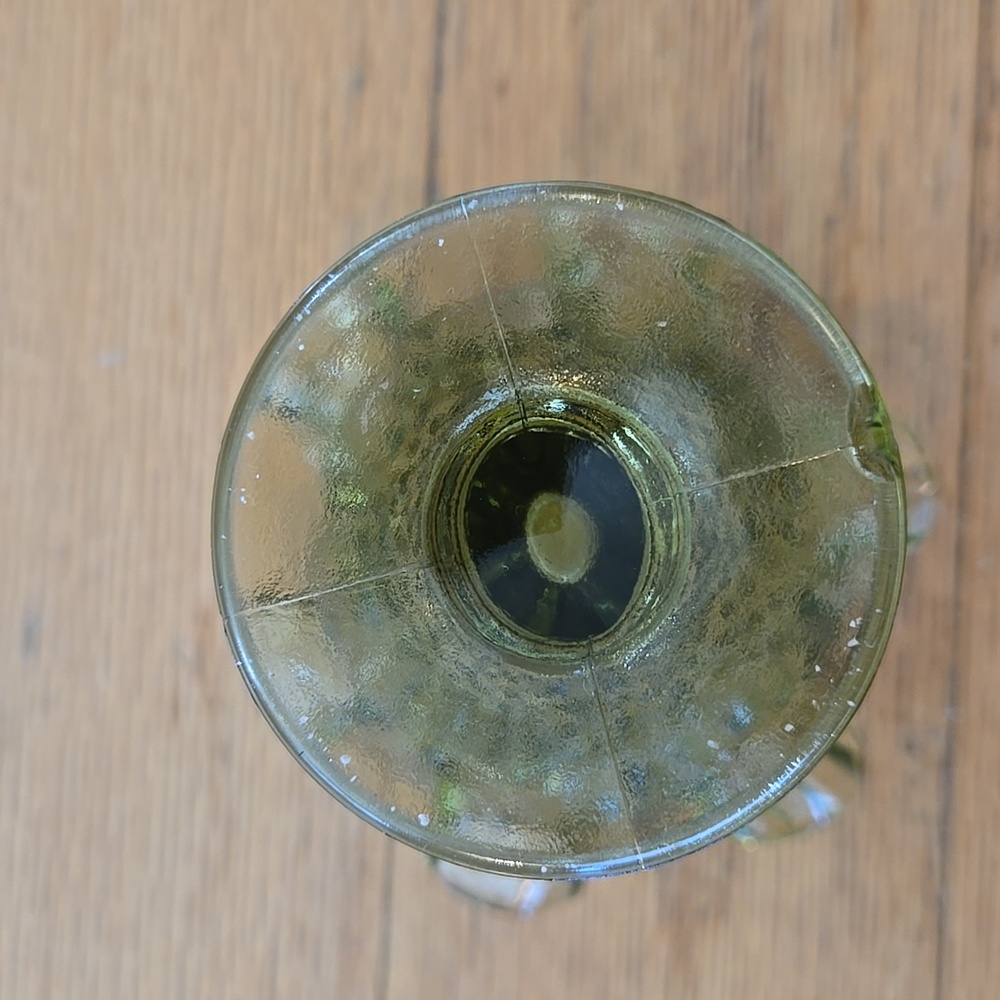 VTG Fenton Soft Green Glass Ruffled Hobnail 3.75" Small Vase - Picture 4 of 6